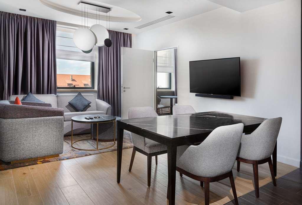 The Basilian Minsk, Curio Collection By Hilton Hotel Værelse billede